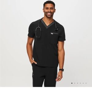 Black V-Neck Scrub Top  DOUBLE UTILITY LEON Figs (NEW WITH TAGS)